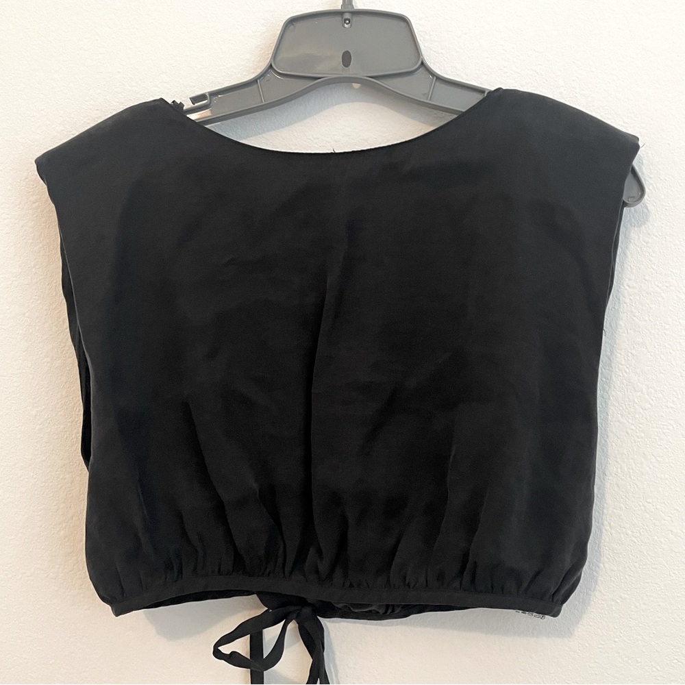 Zara Cap Sleeve Crop with Tie Back - Size XS